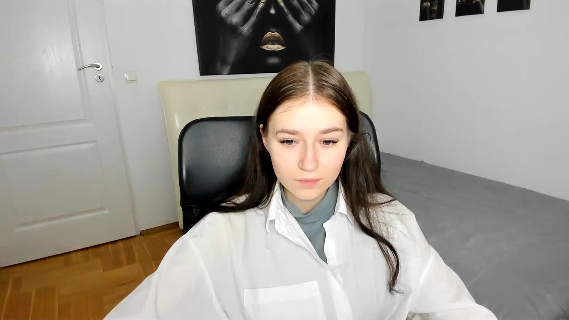 Gallery image thumbnail from SsweetPeaches's myfreecams stream on, 03/08/2024, 19:07 image 1 of 20