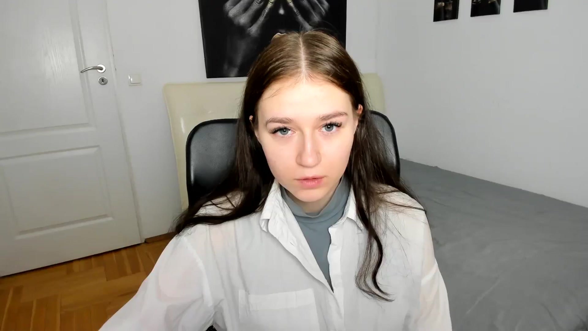 Gallery image thumbnail from SsweetPeaches's myfreecams stream on, 03/08/2024, 19:07 image 3 of 20