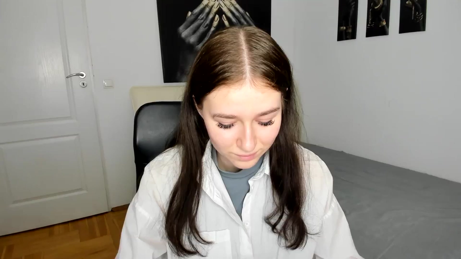 Gallery image thumbnail from SsweetPeaches's myfreecams stream on, 03/08/2024, 20:33 image 17 of 20