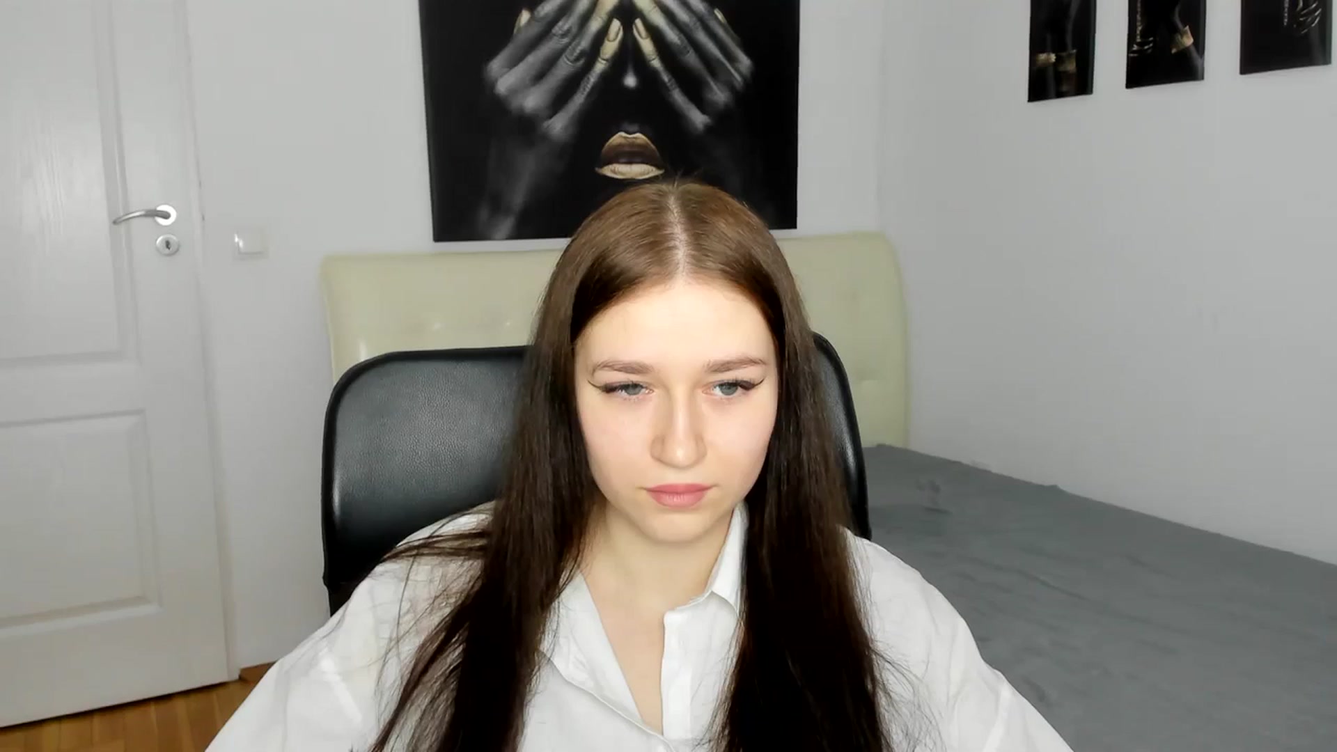 Gallery image thumbnail from SsweetPeaches's myfreecams stream on, 03/10/2024, 14:19 image 6 of 20