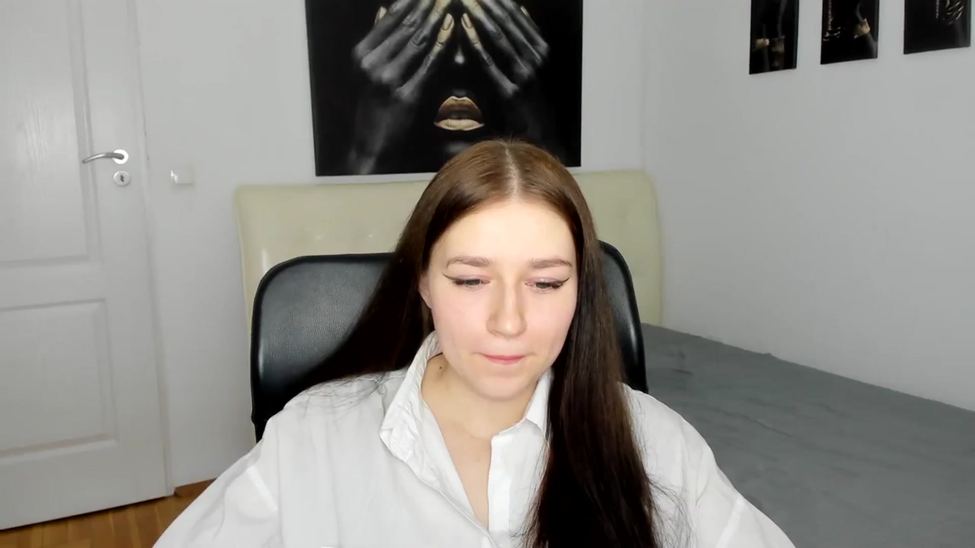 Gallery image thumbnail from SsweetPeaches's myfreecams stream on, 03/10/2024, 14:19 image 11 of 20