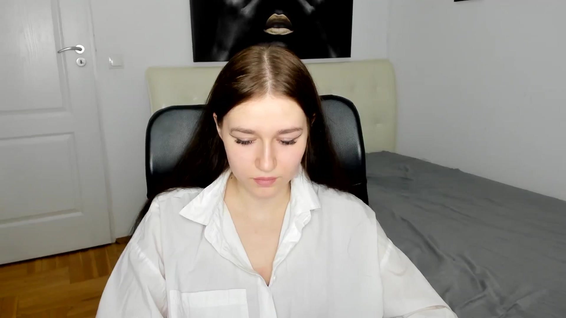 Gallery image thumbnail from SsweetPeaches's myfreecams stream on, 03/10/2024, 16:44 image 6 of 20