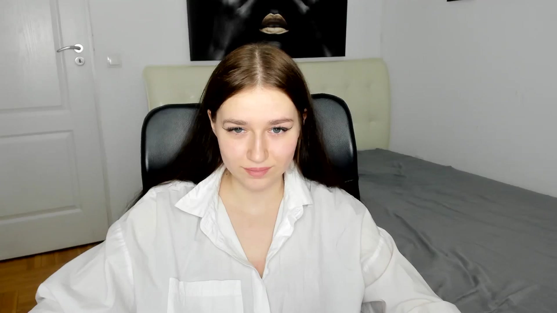 Gallery image thumbnail from SsweetPeaches's myfreecams stream on, 03/10/2024, 16:44 image 7 of 20