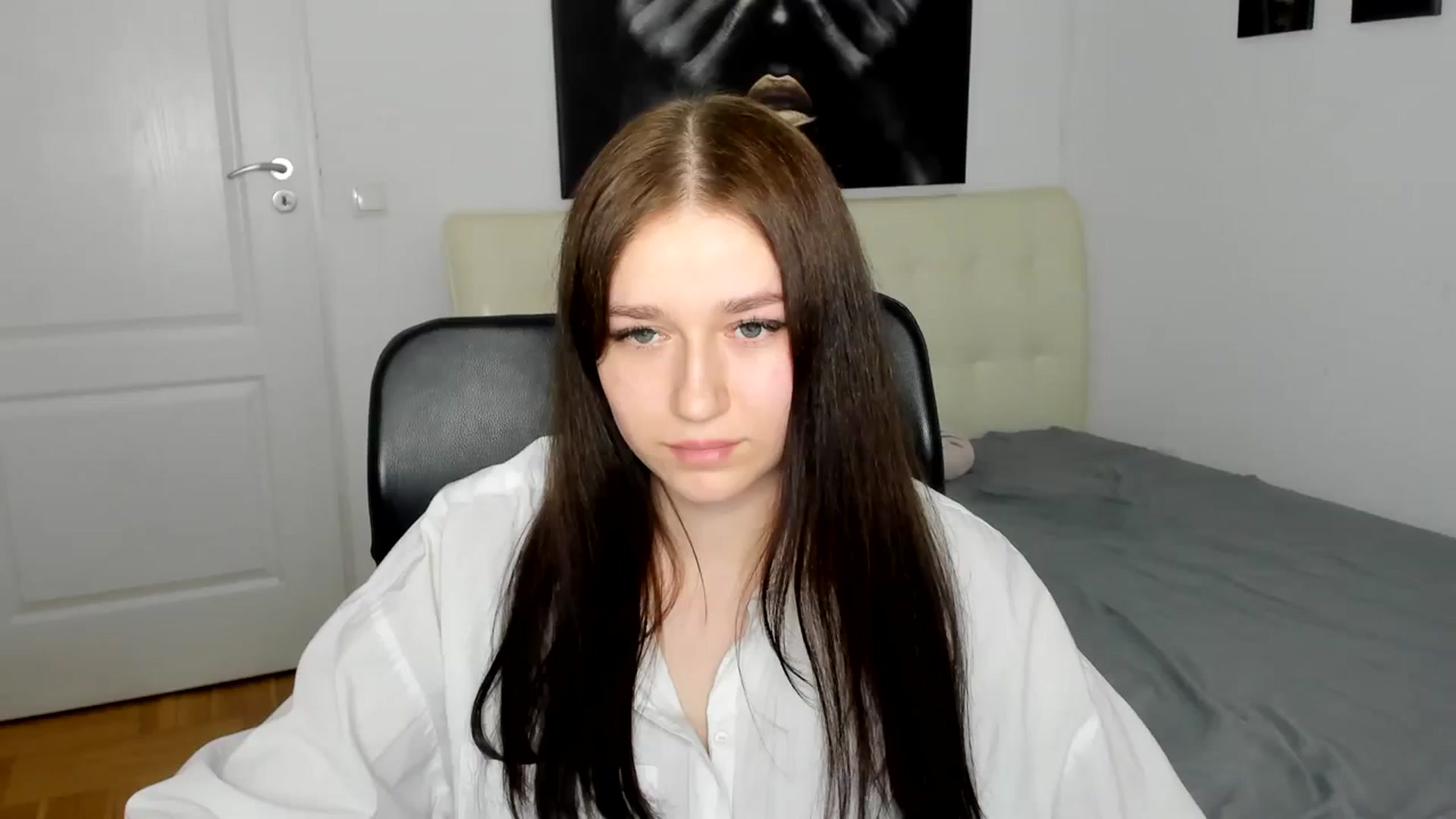Gallery image thumbnail from SsweetPeaches's myfreecams stream on, 03/10/2024, 19:37 image 1 of 20