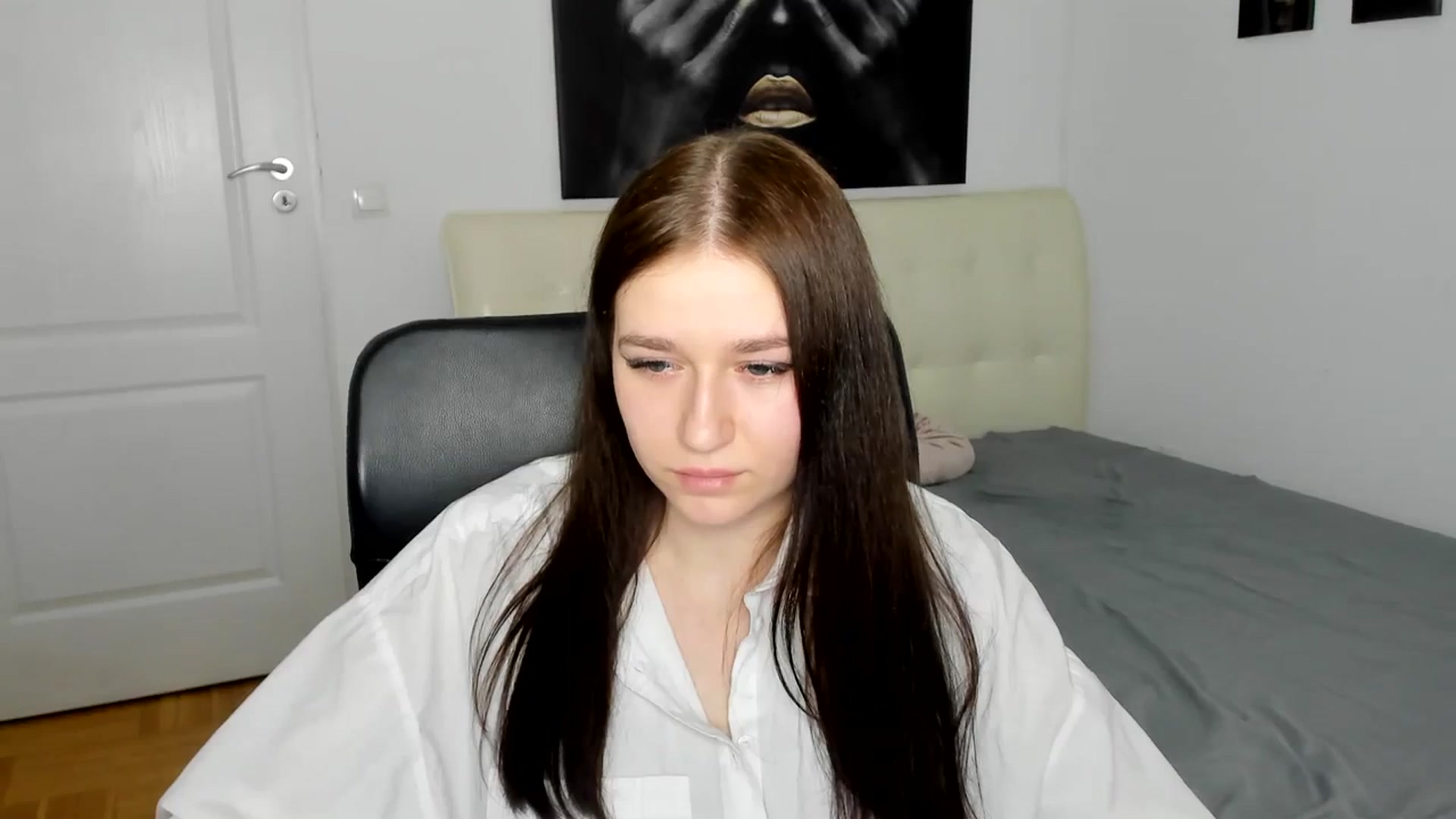 Gallery image thumbnail from SsweetPeaches's myfreecams stream on, 03/10/2024, 19:37 image 20 of 20