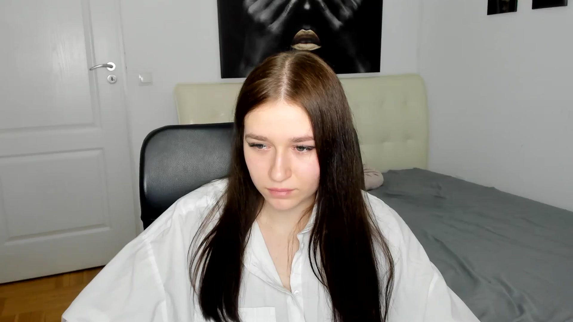 Gallery image thumbnail from SsweetPeaches's myfreecams stream on, 03/10/2024, 19:37 image 19 of 20