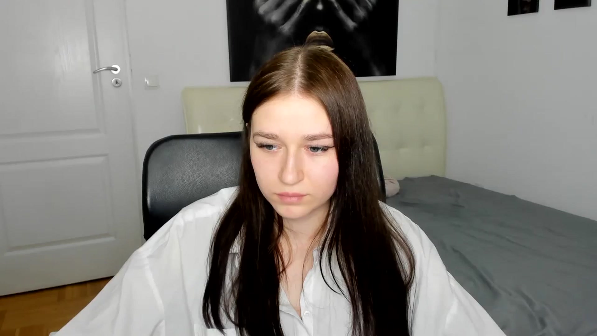 Gallery image thumbnail from SsweetPeaches's myfreecams stream on, 03/10/2024, 19:37 image 4 of 20