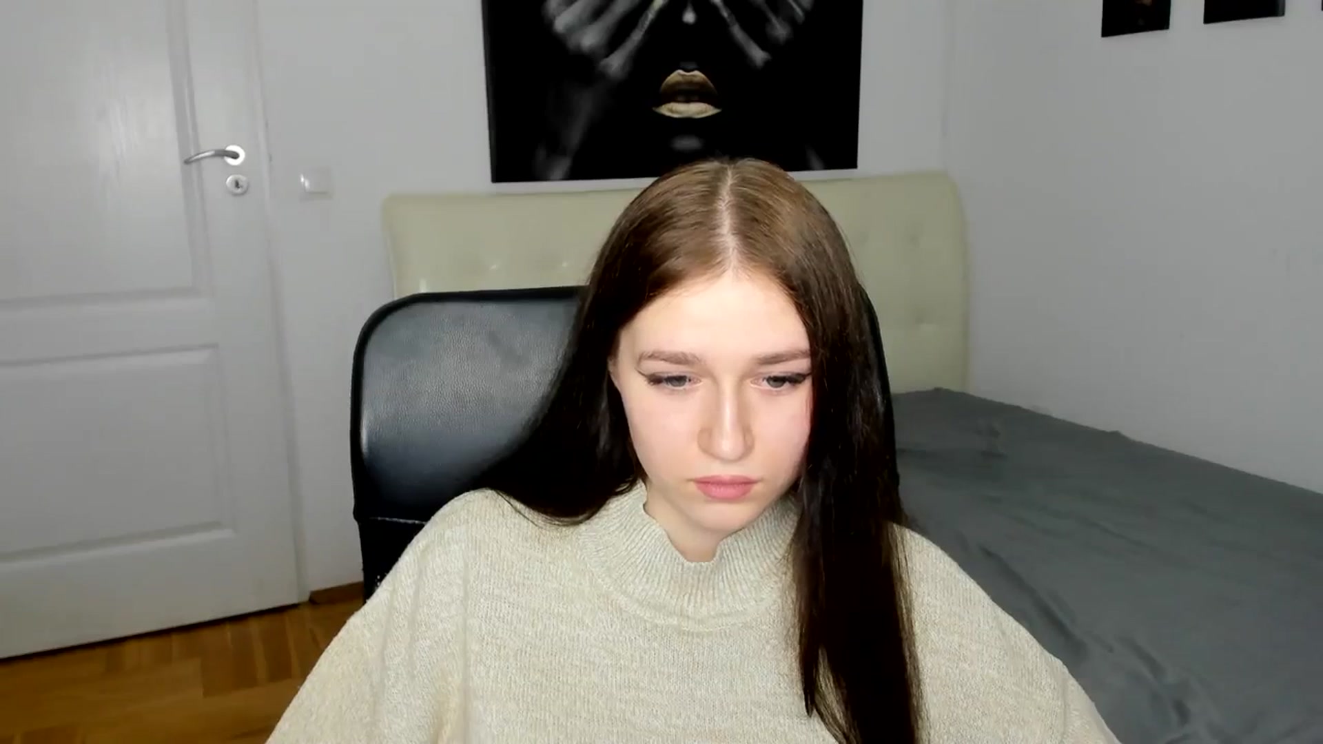 Gallery image thumbnail from SsweetPeaches's myfreecams stream on, 03/12/2024, 17:44 image 13 of 20