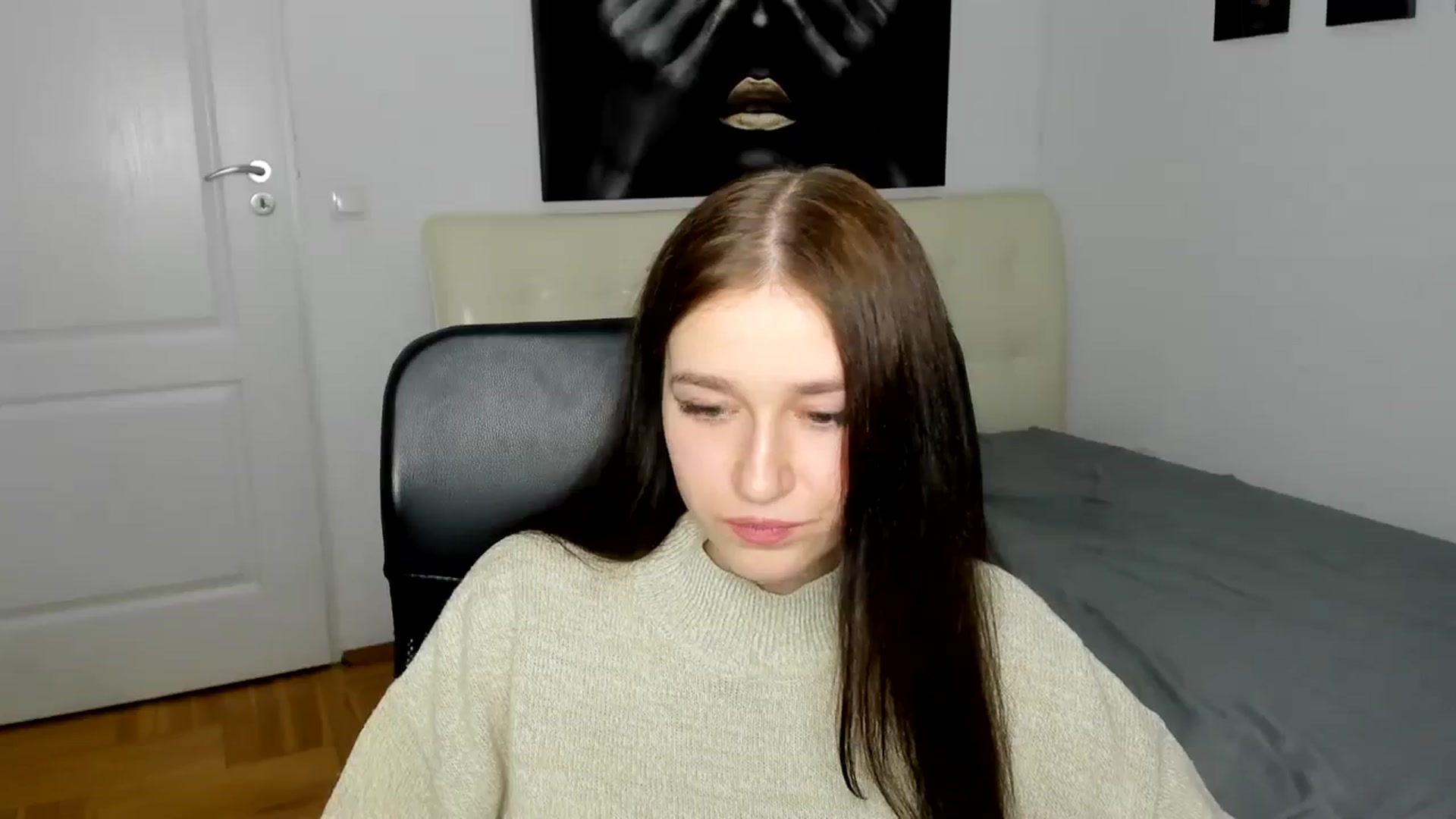 Gallery image thumbnail from SsweetPeaches's myfreecams stream on, 03/12/2024, 17:44 image 11 of 20