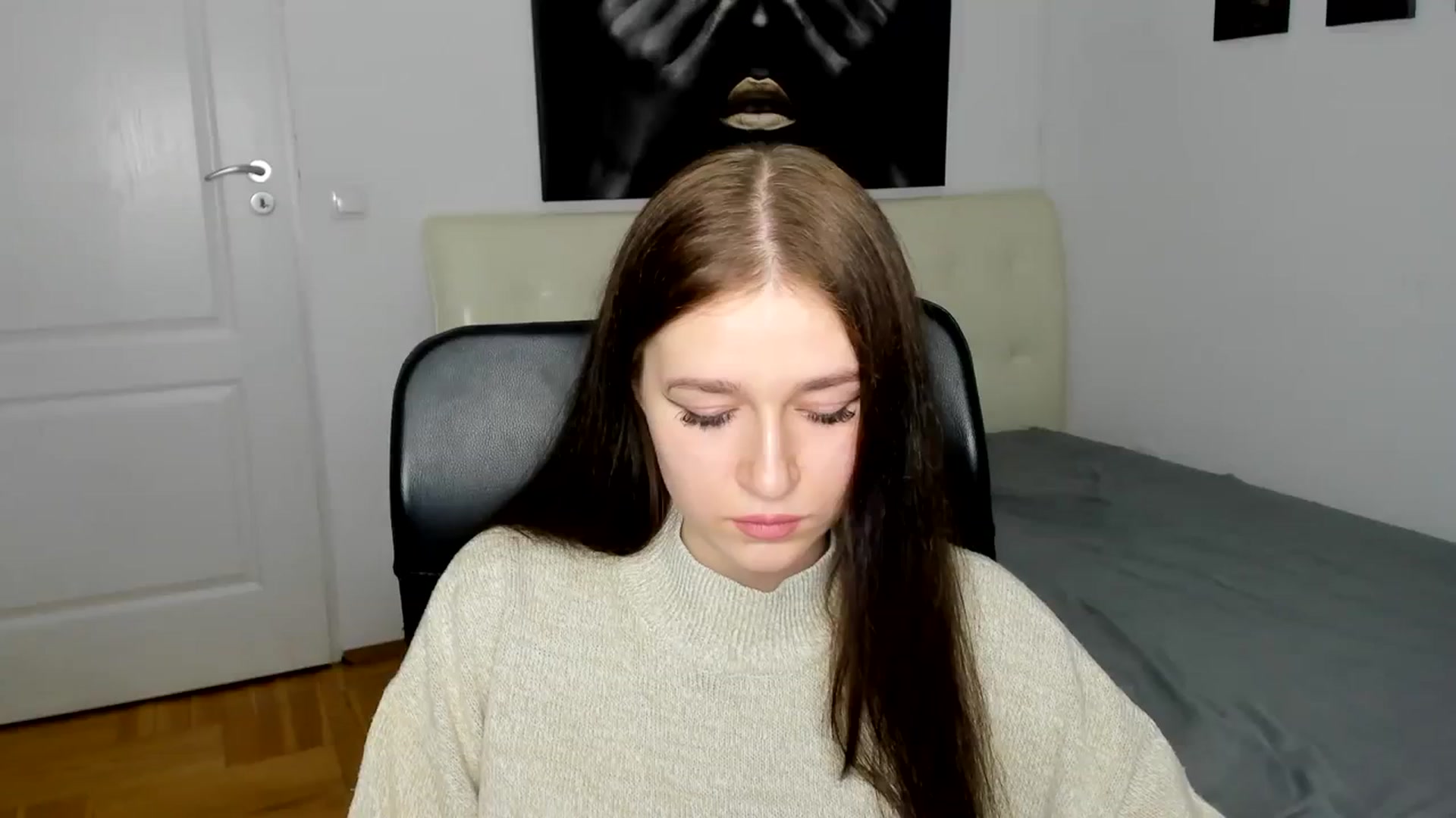 Gallery image thumbnail from SsweetPeaches's myfreecams stream on, 03/12/2024, 17:44 image 1 of 20