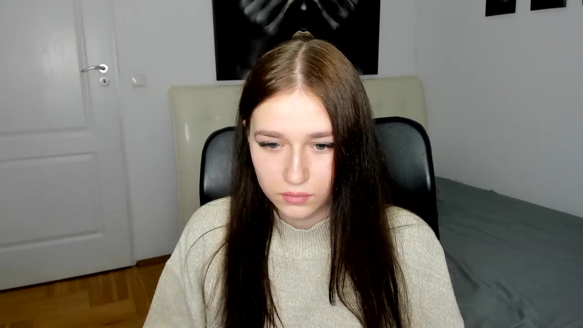 Gallery image thumbnail from SsweetPeaches's myfreecams stream on, 03/12/2024, 19:38 image 6 of 20