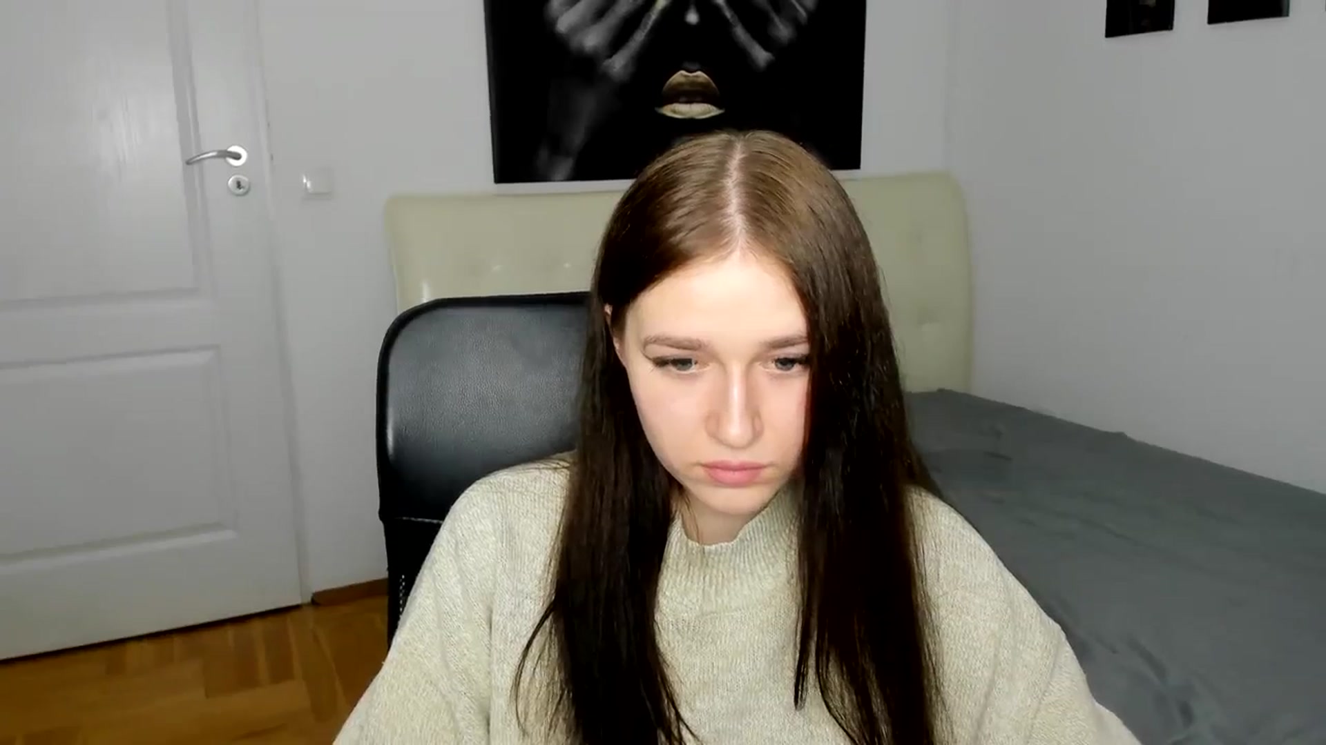 Gallery image thumbnail from SsweetPeaches's myfreecams stream on, 03/12/2024, 19:38 image 12 of 20