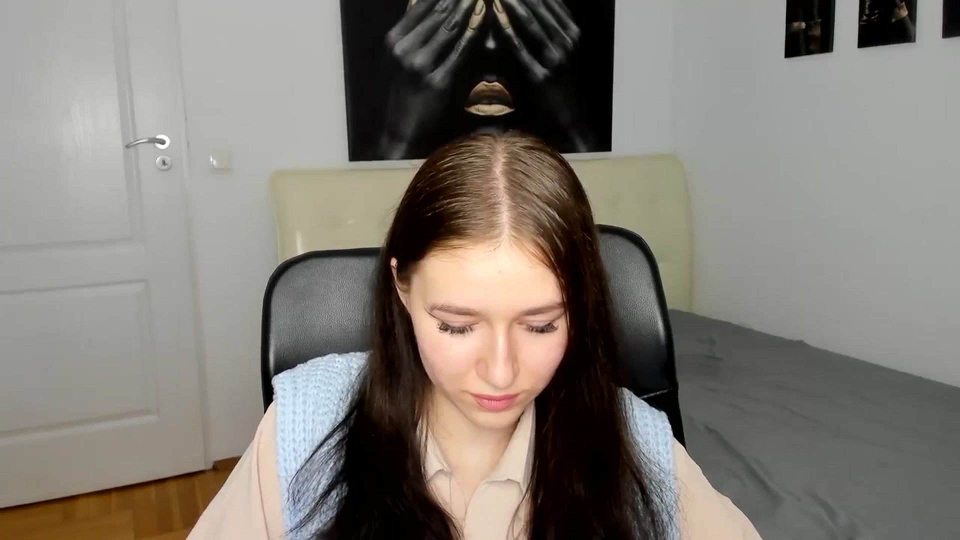 Gallery image thumbnail from SsweetPeaches's myfreecams stream on, 03/14/2024, 15:23 image 15 of 20