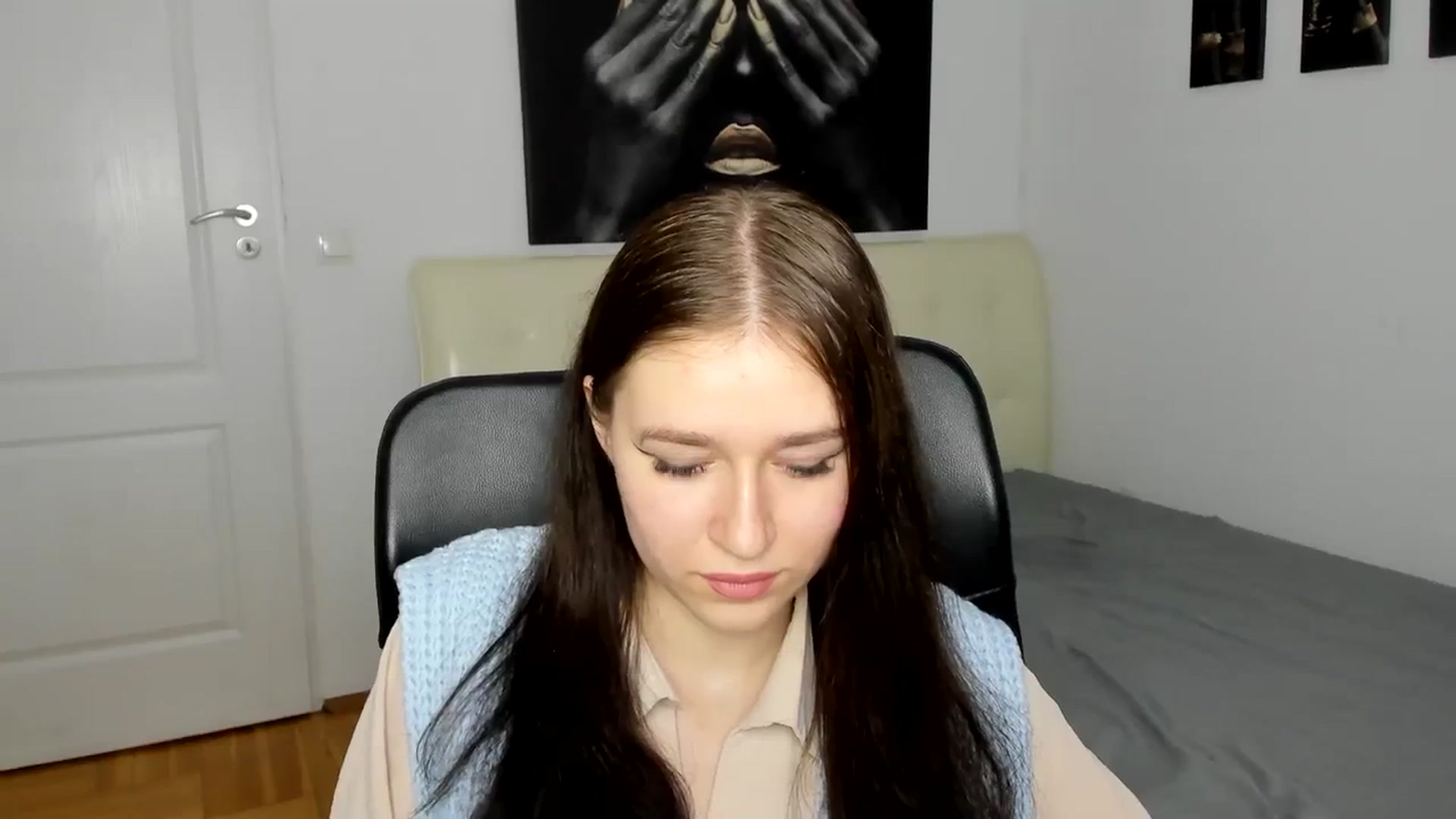 Gallery image thumbnail from SsweetPeaches's myfreecams stream on, 03/14/2024, 15:23 image 6 of 20