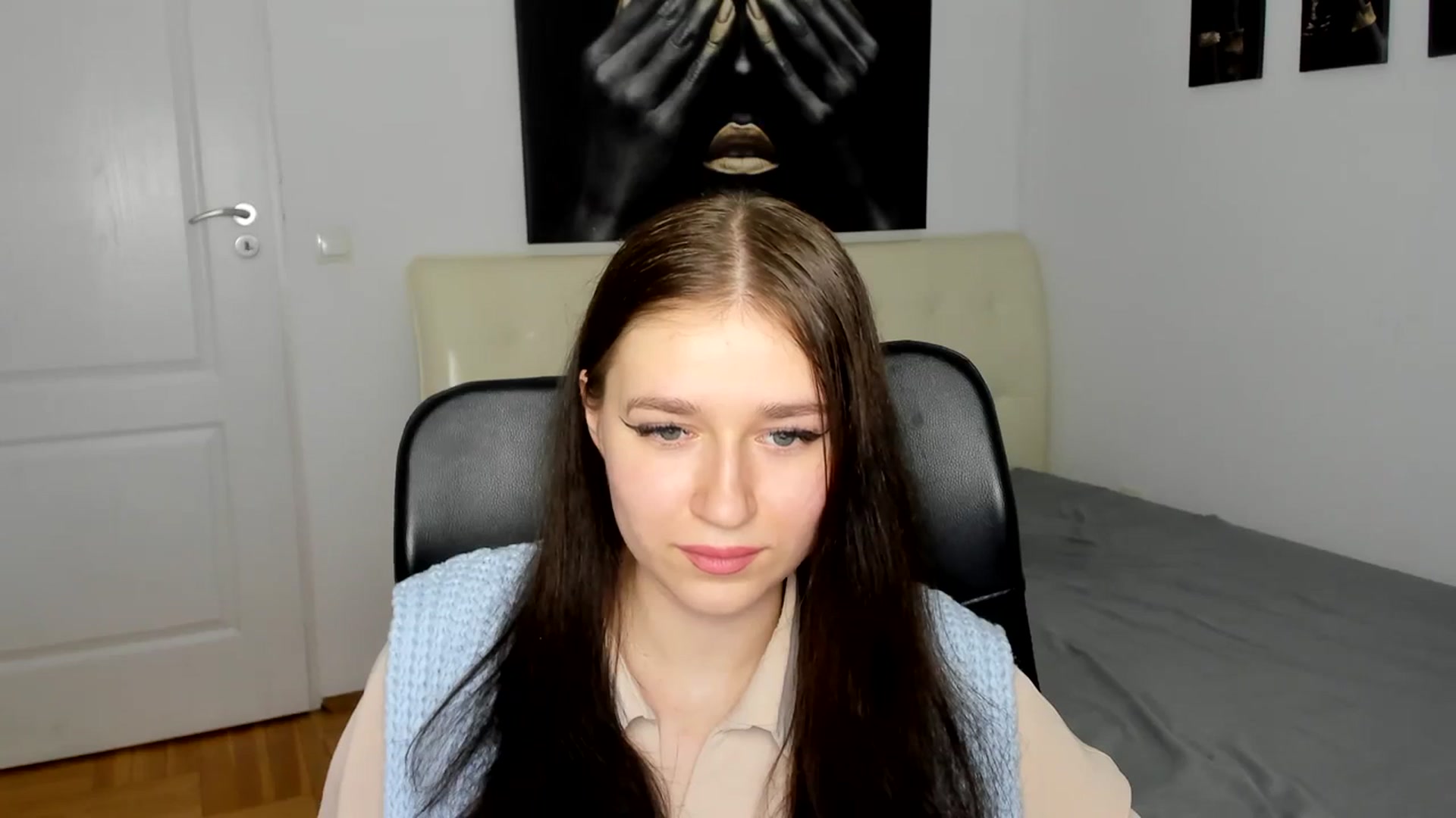 Gallery image thumbnail from SsweetPeaches's myfreecams stream on, 03/14/2024, 15:23 image 12 of 20