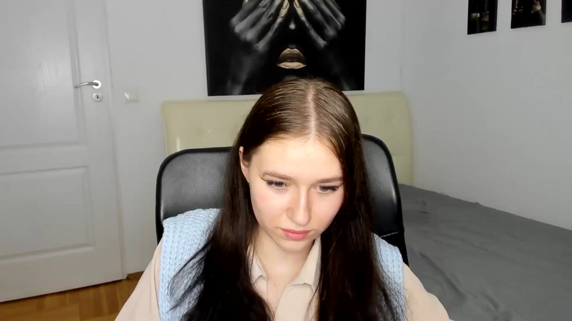 Gallery image thumbnail from SsweetPeaches's myfreecams stream on, 03/14/2024, 15:23 image 14 of 20
