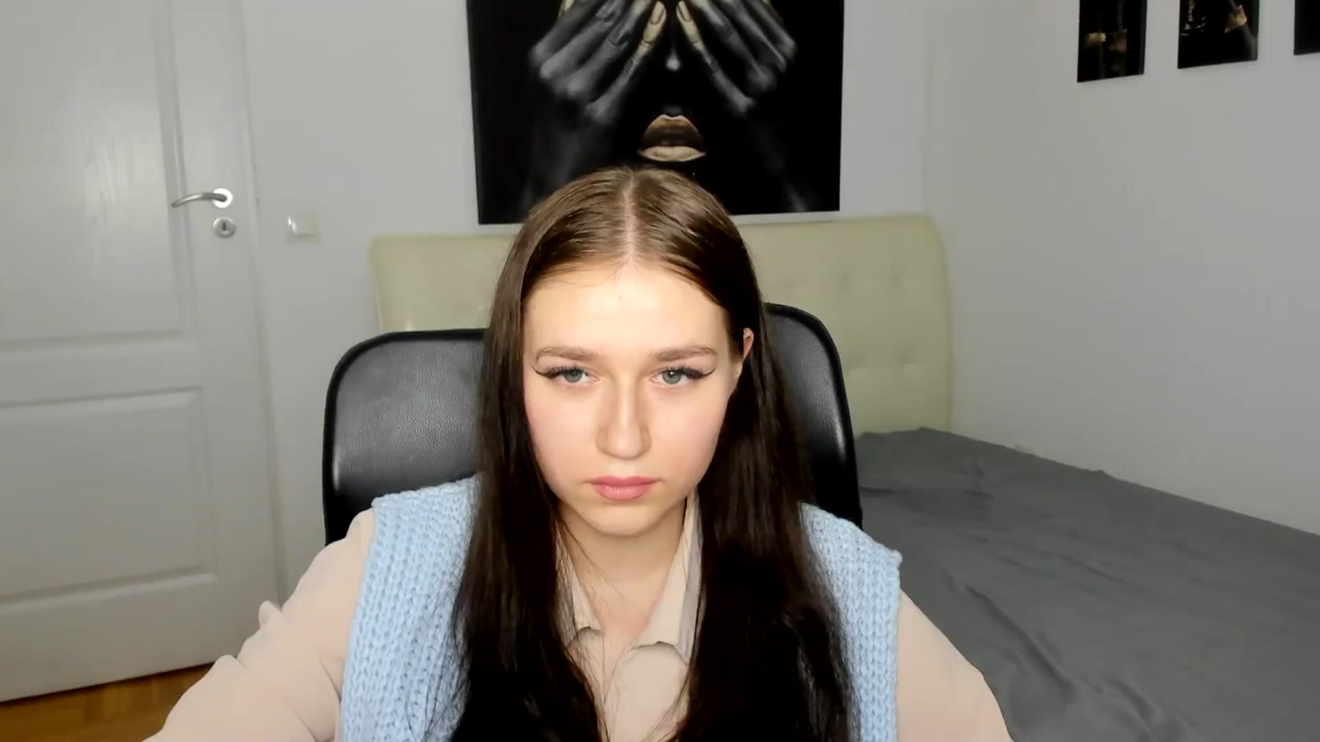 Gallery image thumbnail from SsweetPeaches's myfreecams stream on, 03/14/2024, 18:45 image 4 of 20
