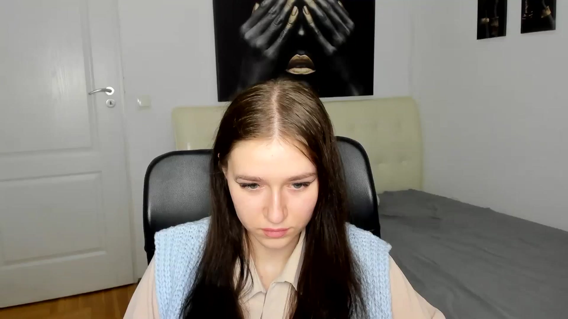 Gallery image thumbnail from SsweetPeaches's myfreecams stream on, 03/14/2024, 20:24 image 18 of 20