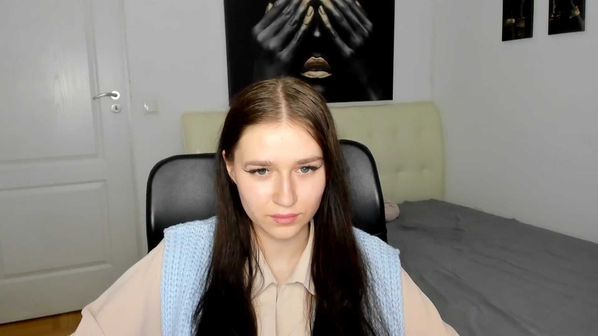 Gallery image thumbnail from SsweetPeaches's myfreecams stream on, 03/14/2024, 20:24 image 12 of 20