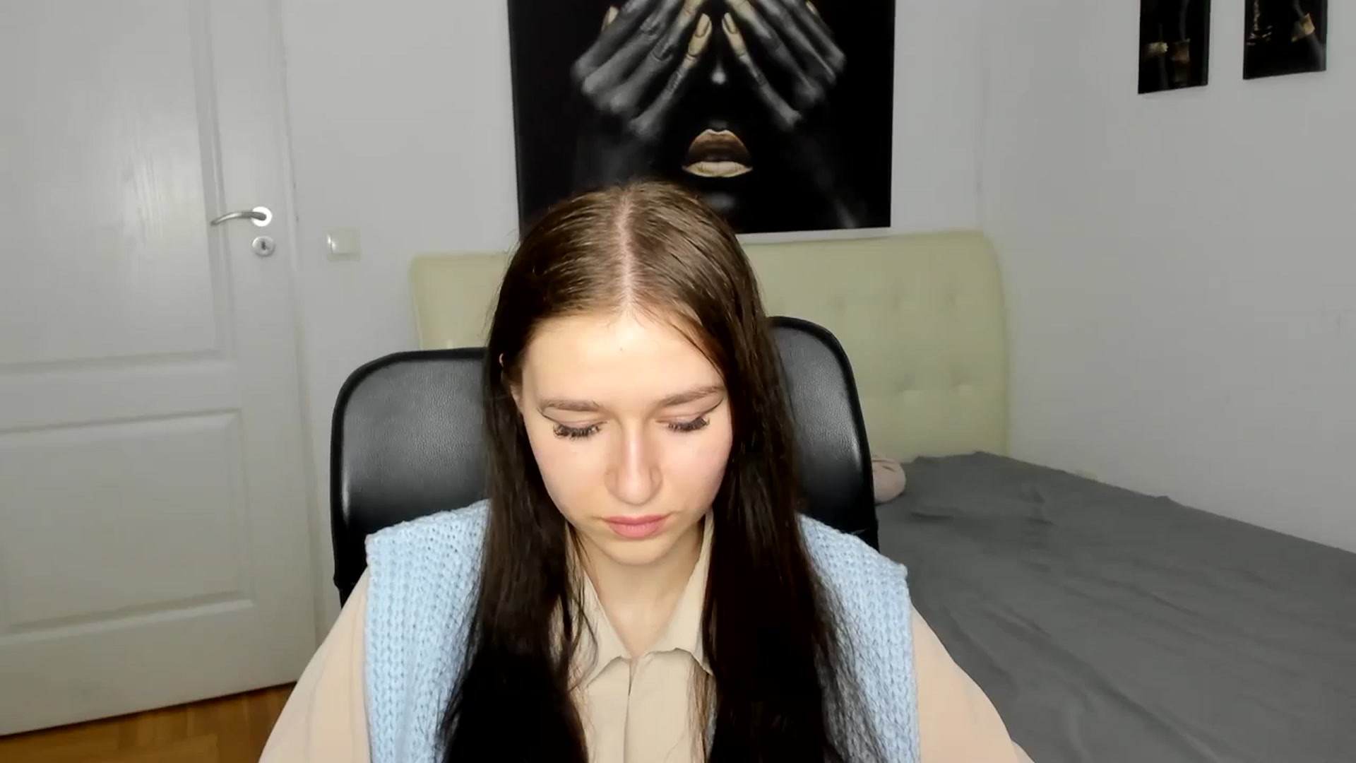 Gallery image thumbnail from SsweetPeaches's myfreecams stream on, 03/14/2024, 20:24 image 13 of 20