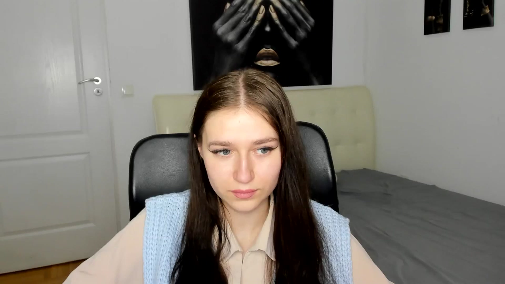 Gallery image thumbnail from SsweetPeaches's myfreecams stream on, 03/14/2024, 20:24 image 15 of 20