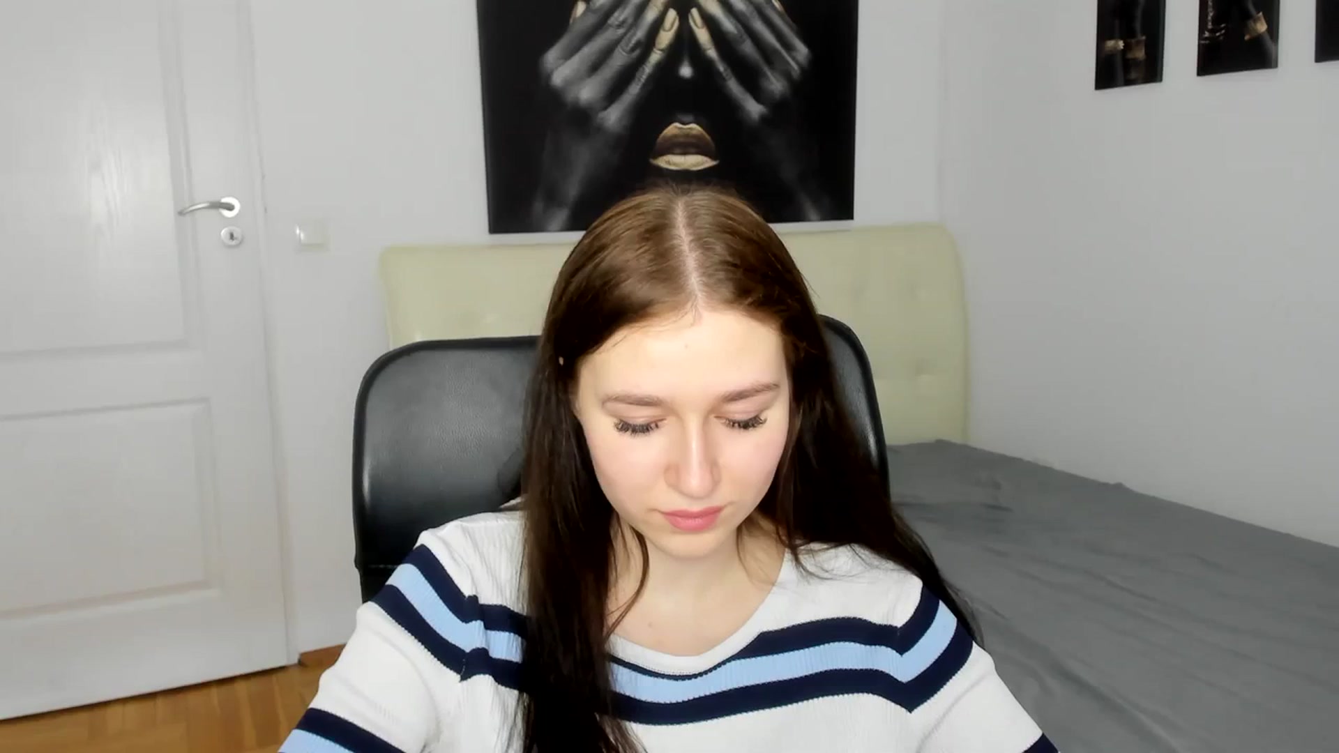 Gallery image thumbnail from SsweetPeaches's myfreecams stream on, 03/15/2024, 14:18 image 1 of 20