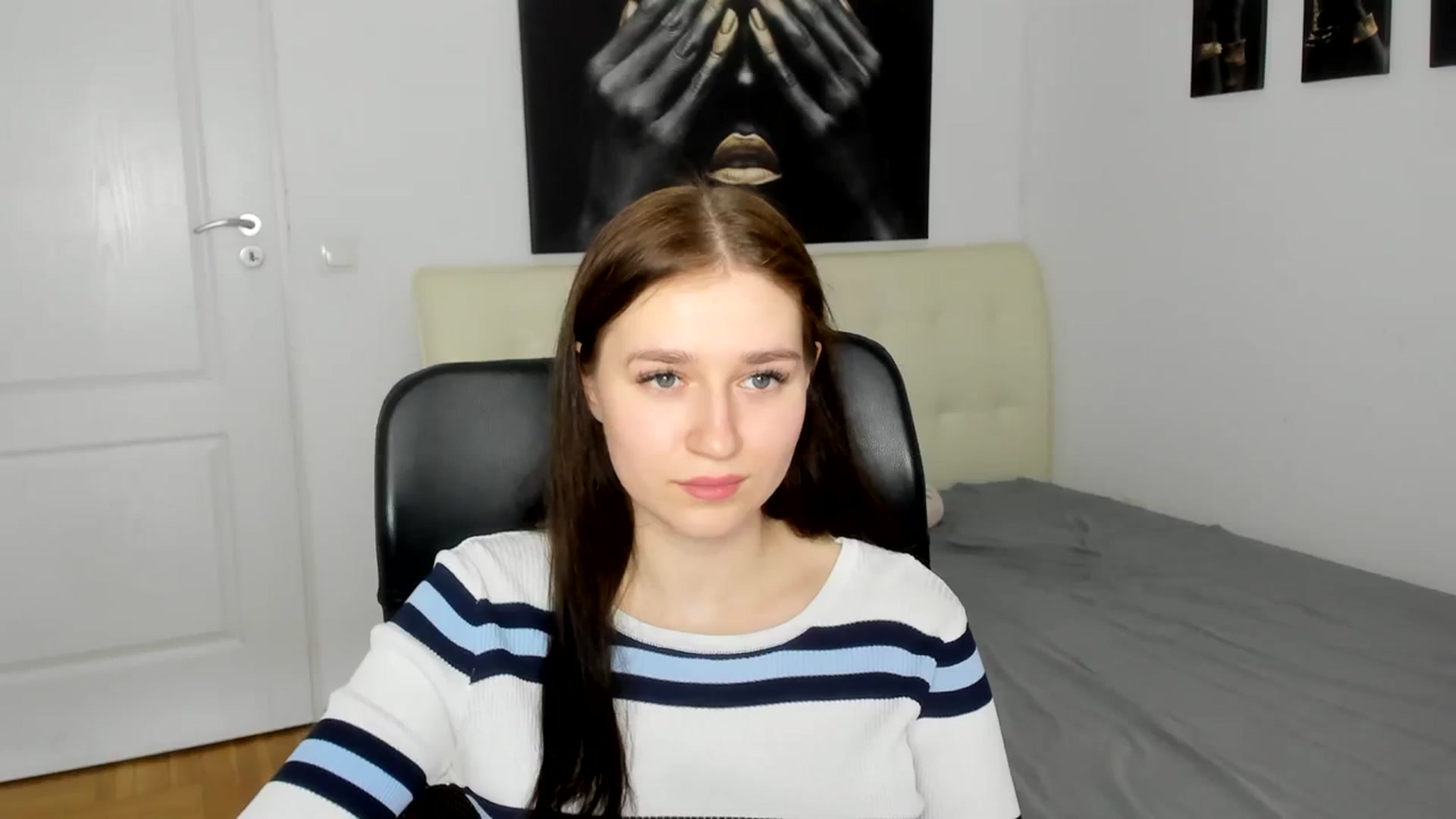Gallery image thumbnail from SsweetPeaches's myfreecams stream on, 03/15/2024, 14:18 image 6 of 20