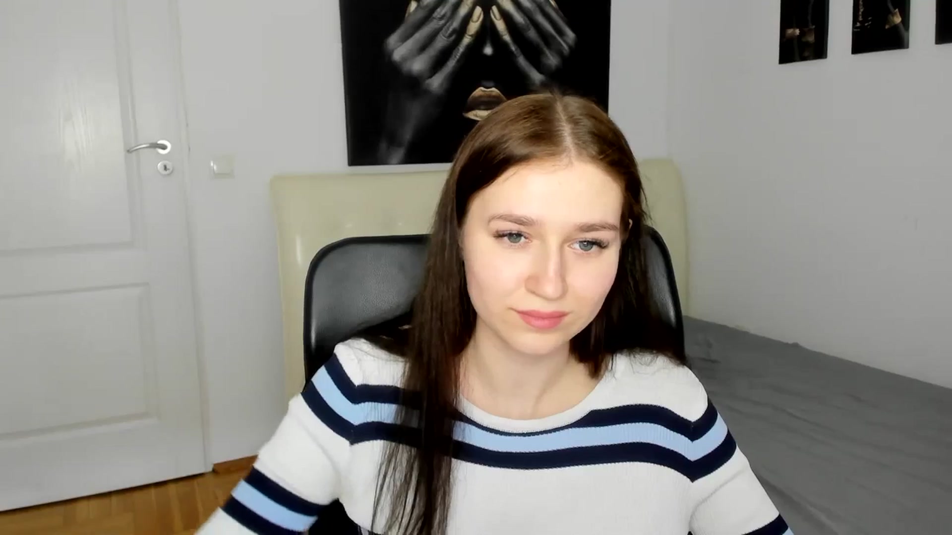 Gallery image thumbnail from SsweetPeaches's myfreecams stream on, 03/15/2024, 14:18 image 9 of 20