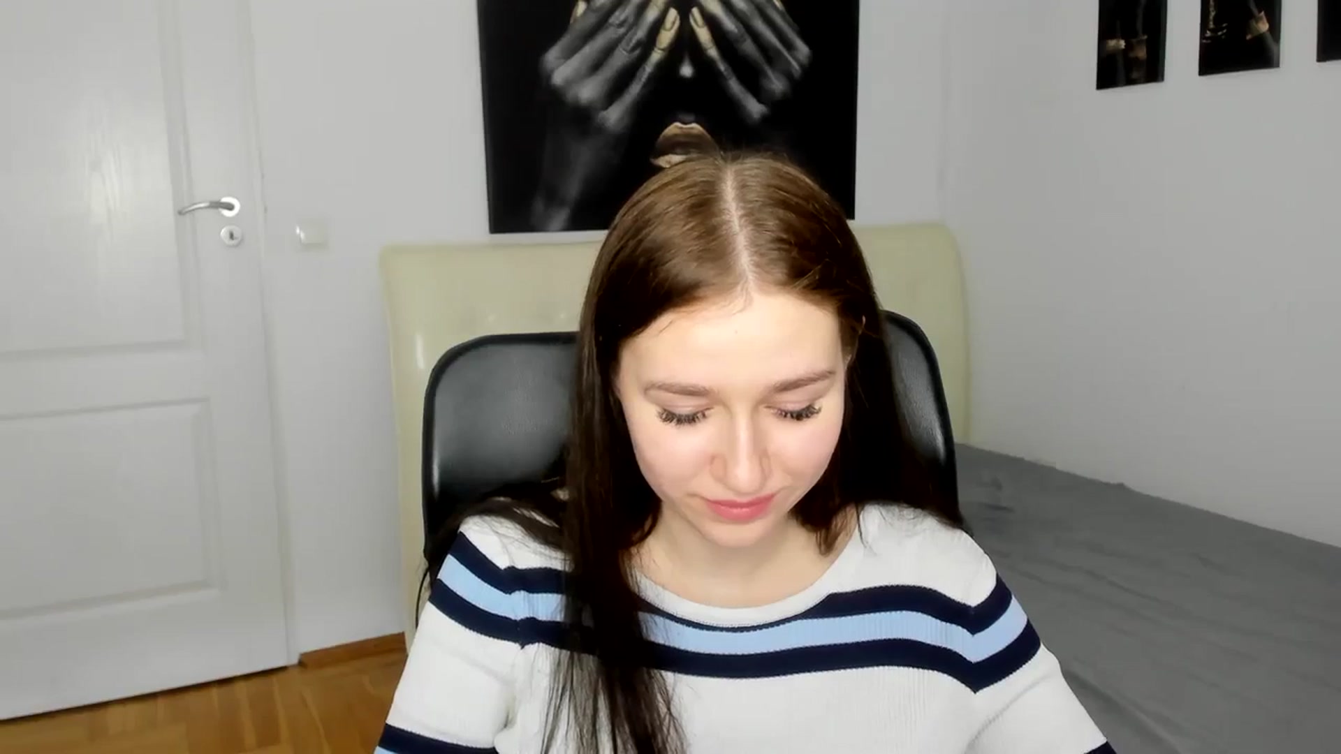 Gallery image thumbnail from SsweetPeaches's myfreecams stream on, 03/15/2024, 14:18 image 10 of 20