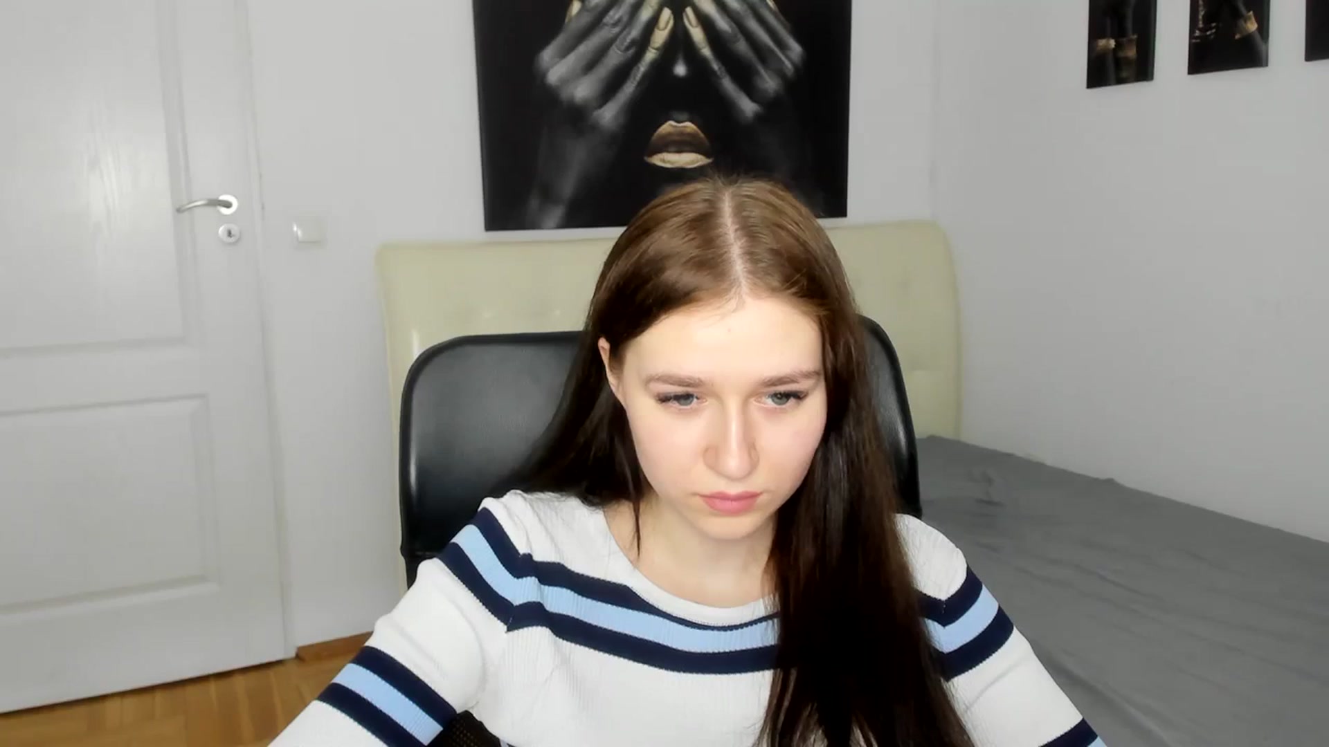 Gallery image thumbnail from SsweetPeaches's myfreecams stream on, 03/15/2024, 14:18 image 16 of 20
