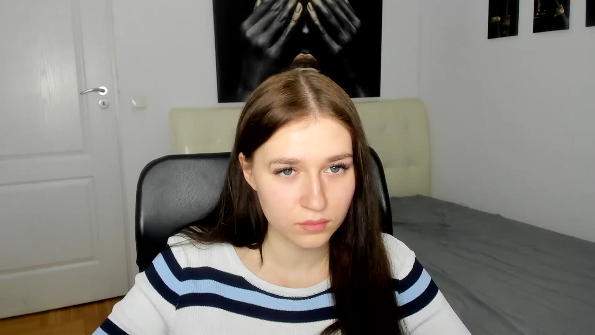 Gallery image thumbnail from SsweetPeaches's myfreecams stream on, 03/15/2024, 18:00 image 15 of 20