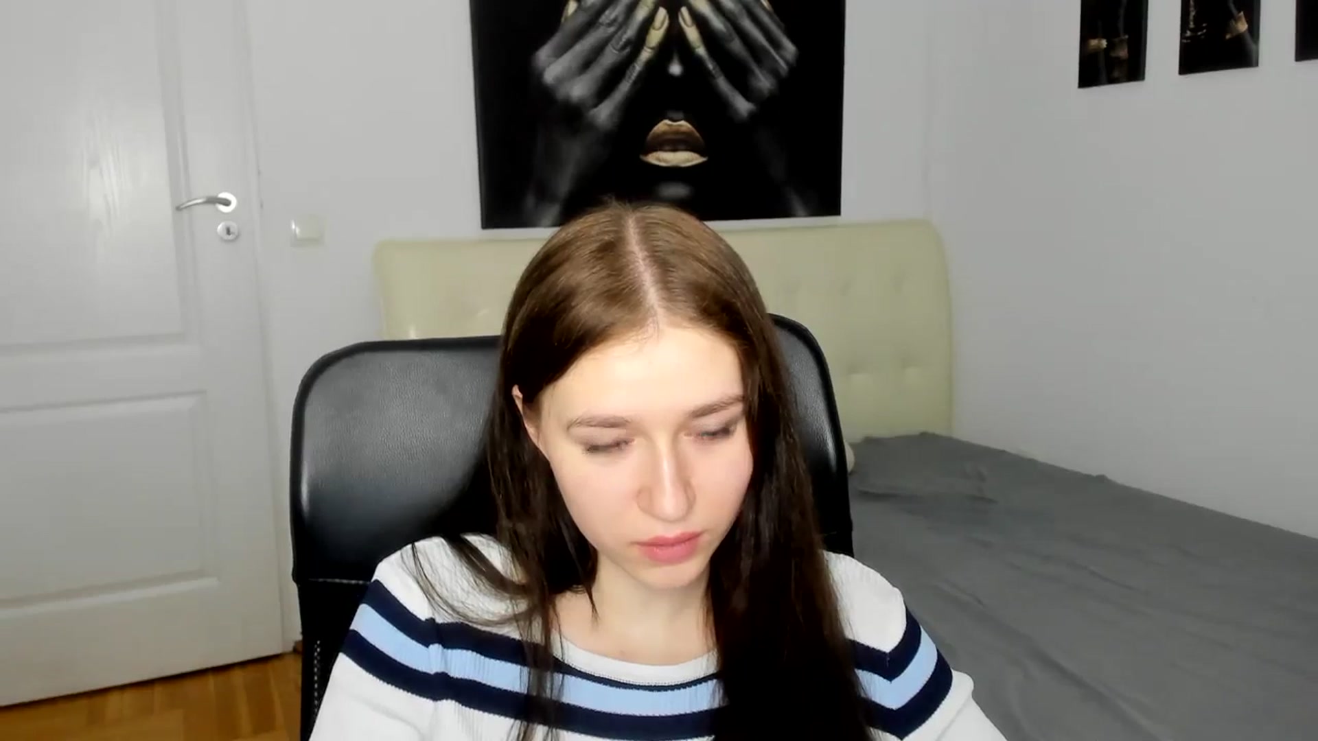 Gallery image thumbnail from SsweetPeaches's myfreecams stream on, 03/15/2024, 18:00 image 6 of 20