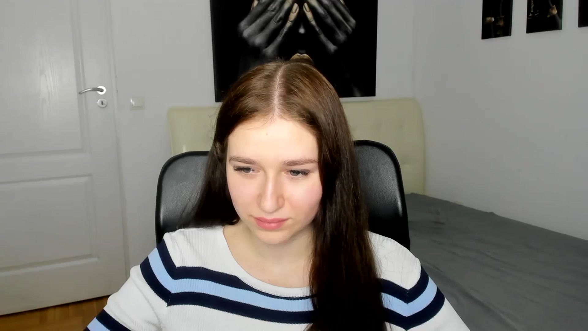 Gallery image thumbnail from SsweetPeaches's myfreecams stream on, 03/15/2024, 18:00 image 9 of 20