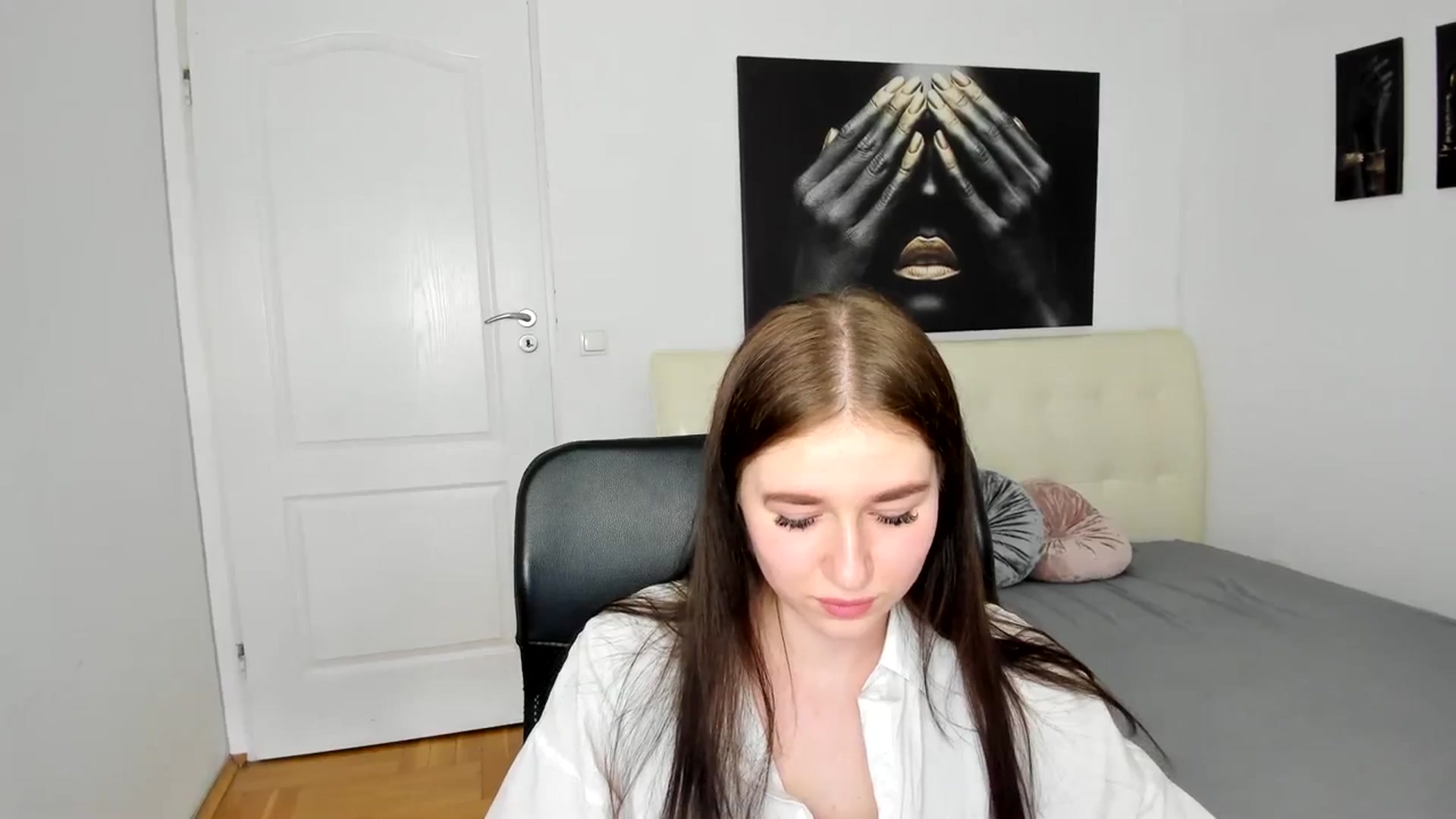 Gallery image thumbnail from SsweetPeaches's myfreecams stream on, 03/17/2024, 13:58 image 20 of 20