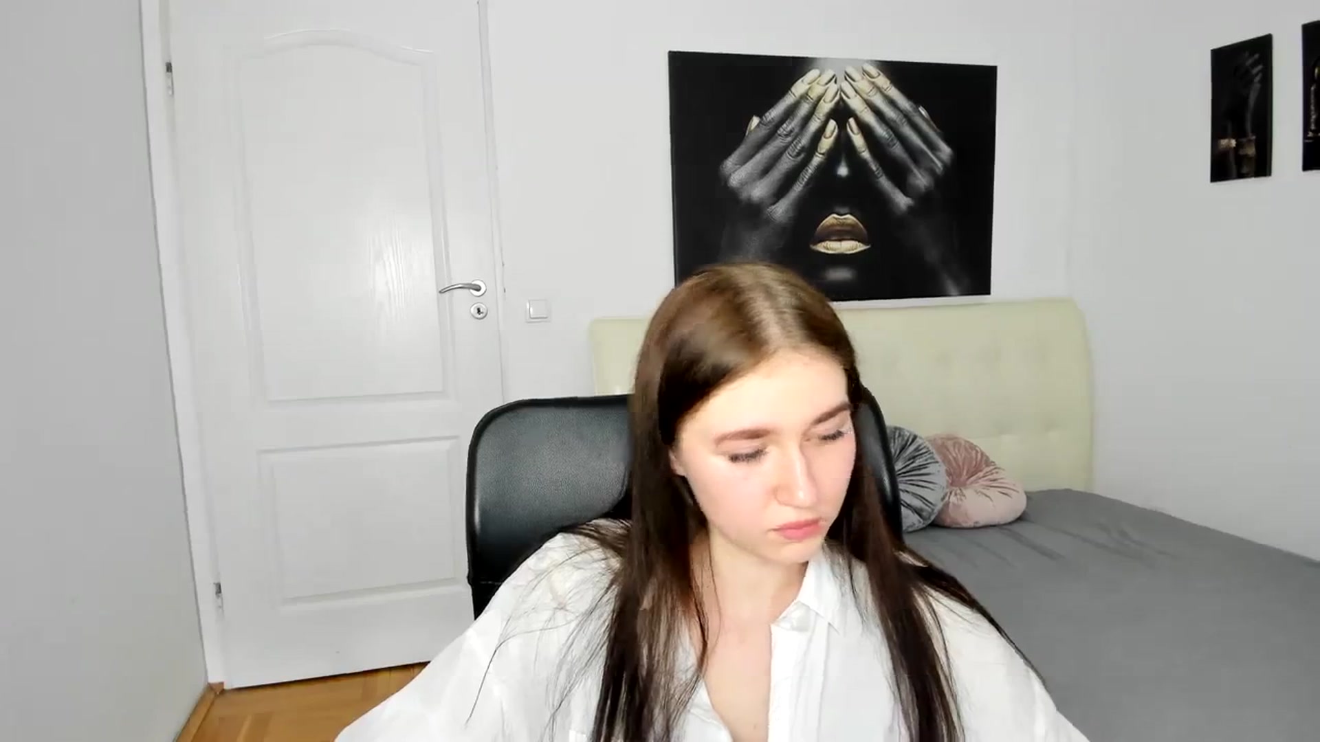 Gallery image thumbnail from SsweetPeaches's myfreecams stream on, 03/17/2024, 13:58 image 11 of 20