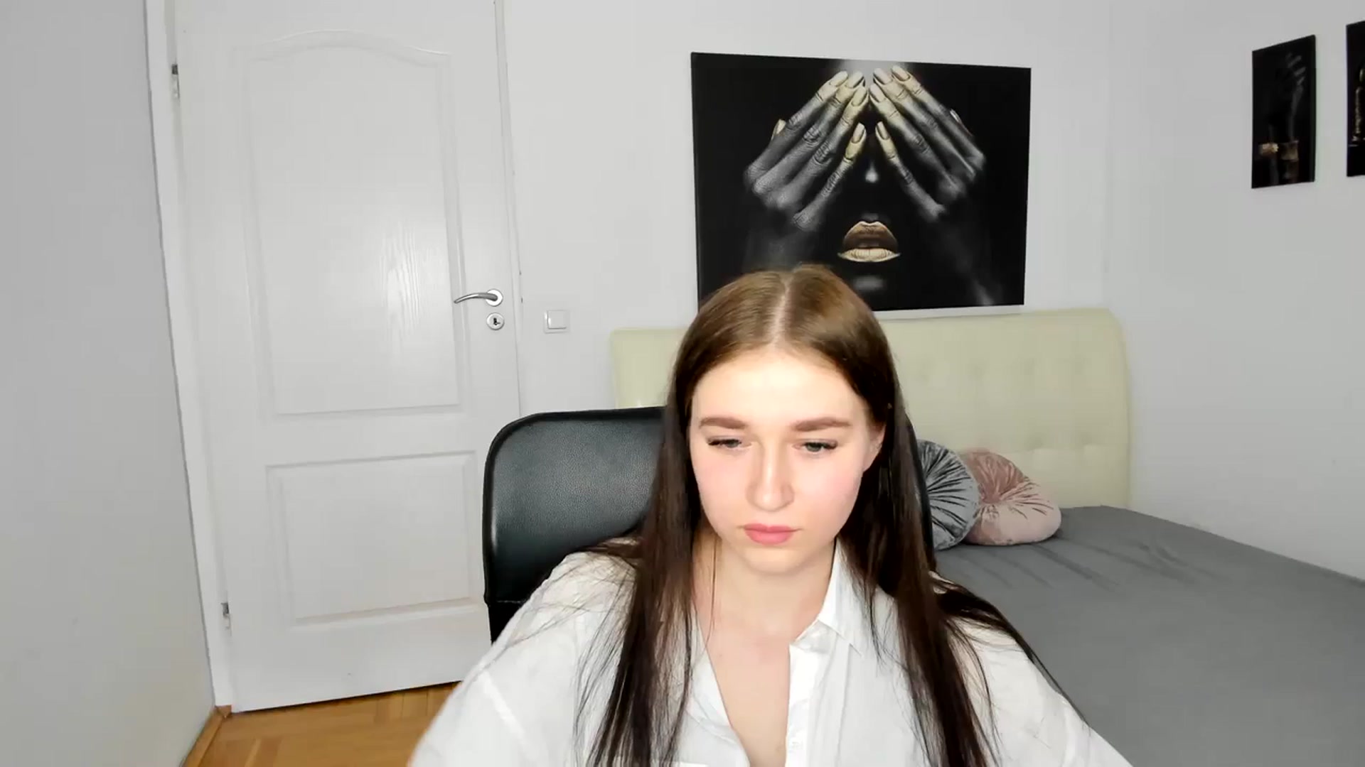 Gallery image thumbnail from SsweetPeaches's myfreecams stream on, 03/17/2024, 13:58 image 6 of 20