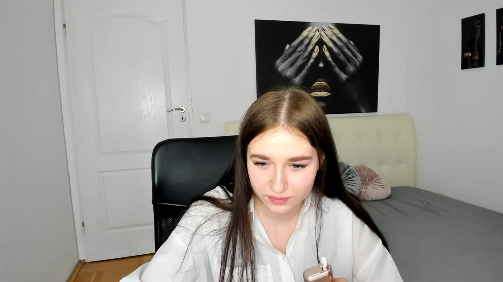Gallery image thumbnail from SsweetPeaches's myfreecams stream on, 03/17/2024, 15:38 image 1 of 20