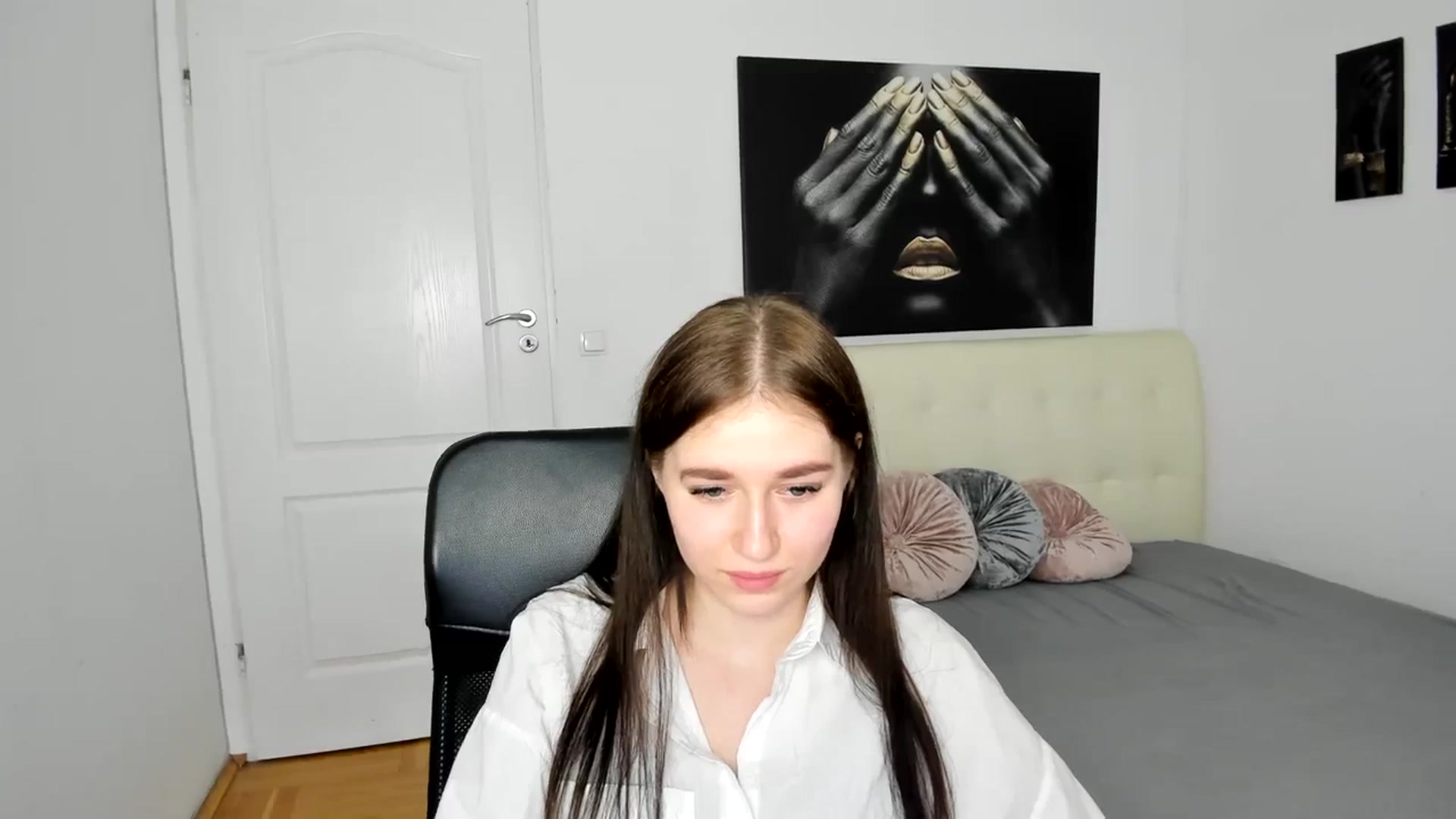 Gallery image thumbnail from SsweetPeaches's myfreecams stream on, 03/17/2024, 15:38 image 10 of 20
