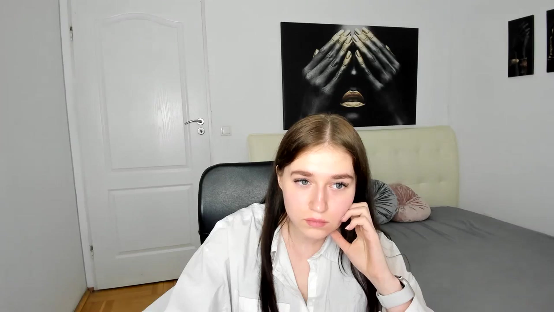 Gallery image thumbnail from SsweetPeaches's myfreecams stream on, 03/17/2024, 19:19 image 2 of 20