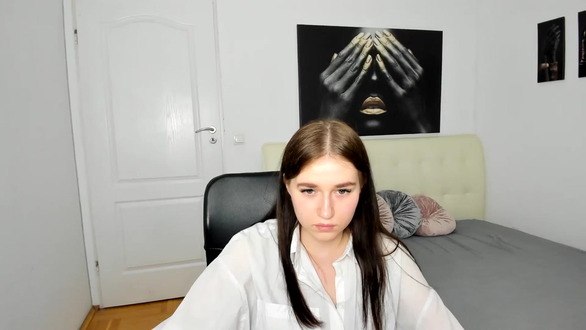 Gallery image thumbnail from SsweetPeaches's myfreecams stream on, 03/17/2024, 19:54 image 4 of 20