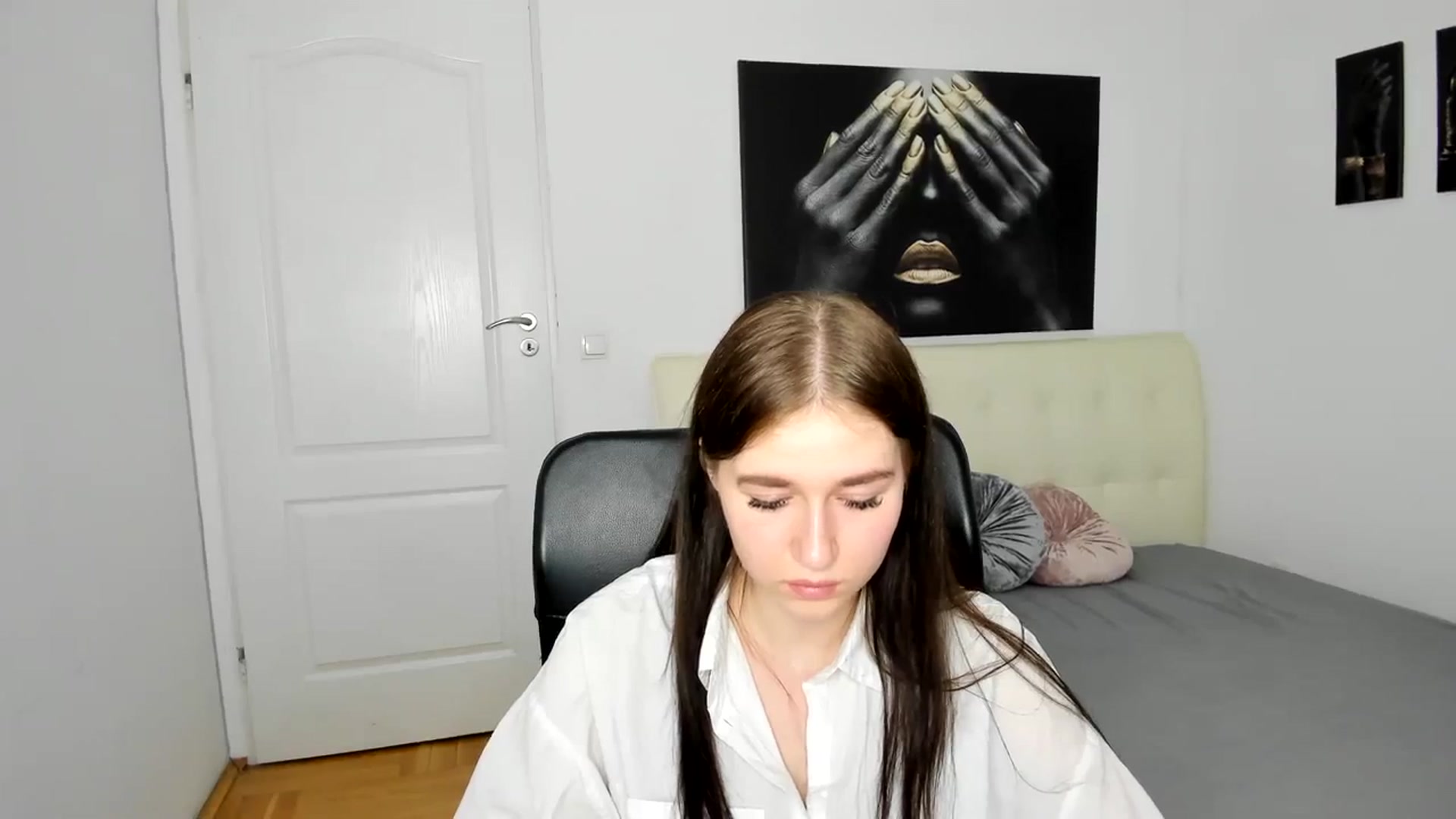 Gallery image thumbnail from SsweetPeaches's myfreecams stream on, 03/17/2024, 19:54 image 13 of 20