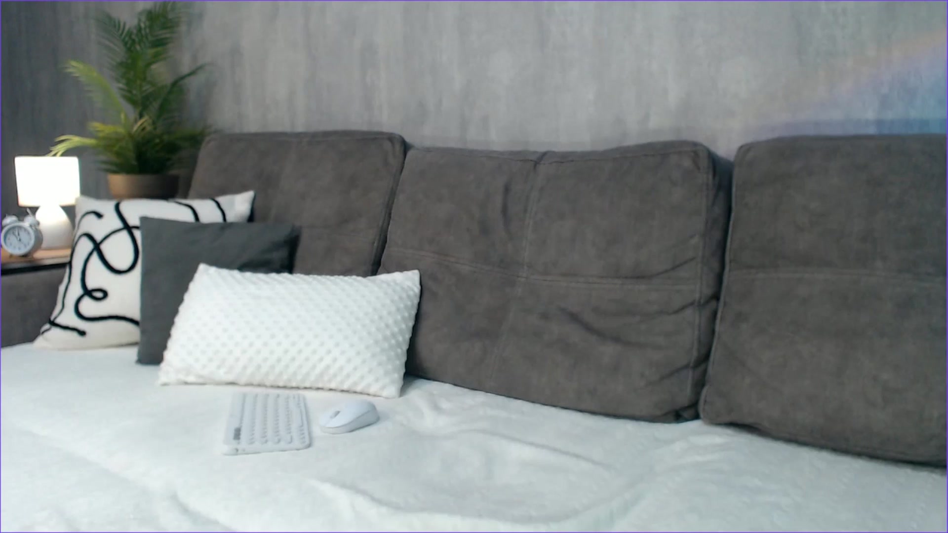 Gallery image thumbnail from StCat's myfreecams stream on, 04/01/2025, 09:59 image 19 of 20