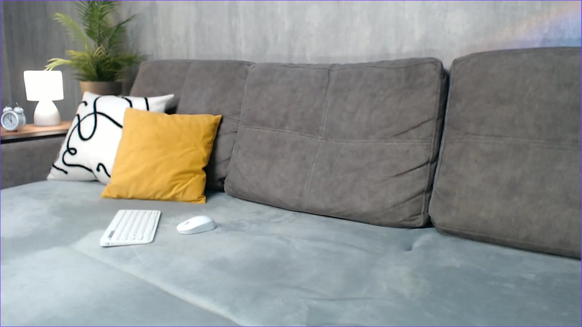 Gallery image thumbnail from StCat's myfreecams stream on, 04/05/2025, 09:33 image 4 of 20
