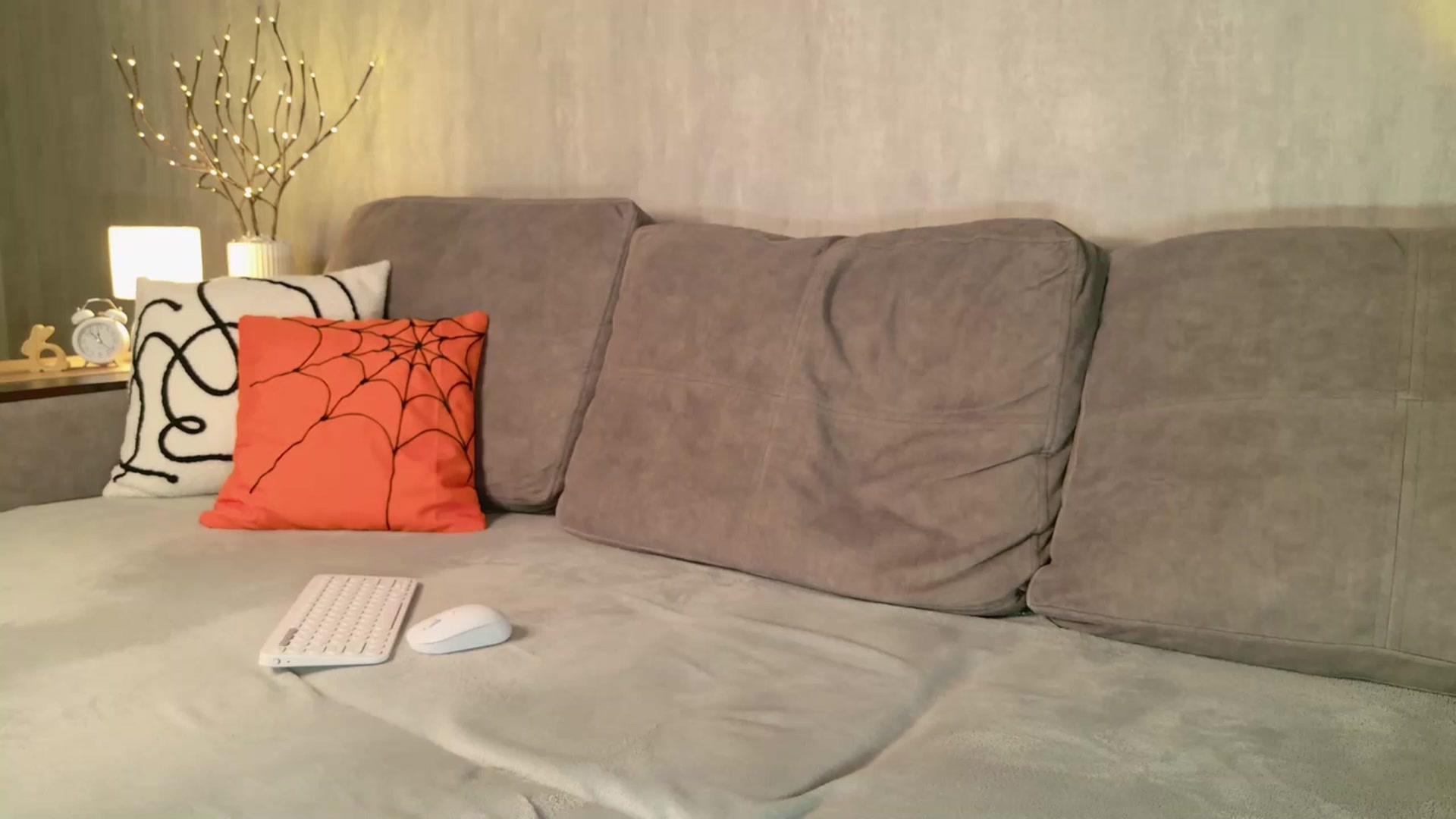 Gallery image thumbnail from StCat's myfreecams stream on, 10/24/2025, 08:01 image 17 of 20