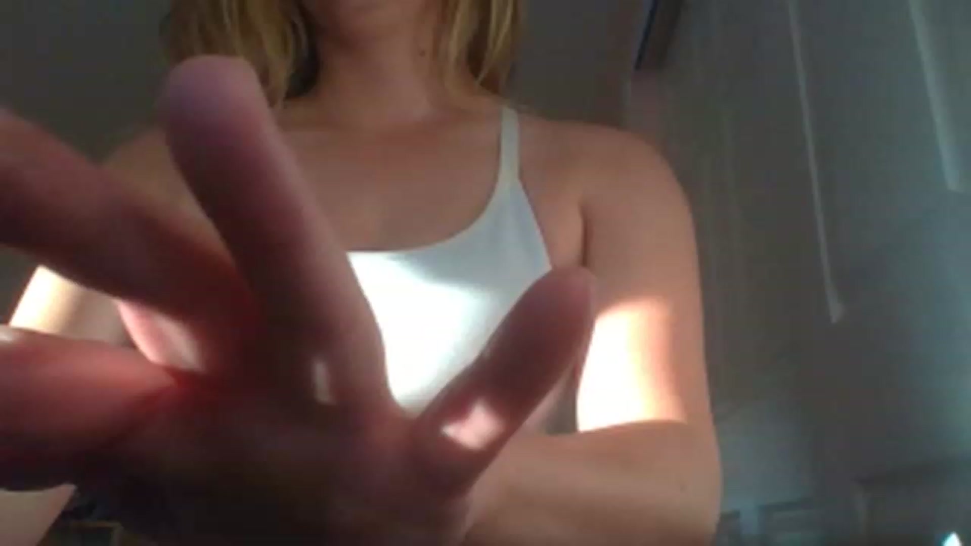 Gallery image thumbnail from StaceyFox's myfreecams stream on, 11/26/2022, 20:53 image 16 of 20