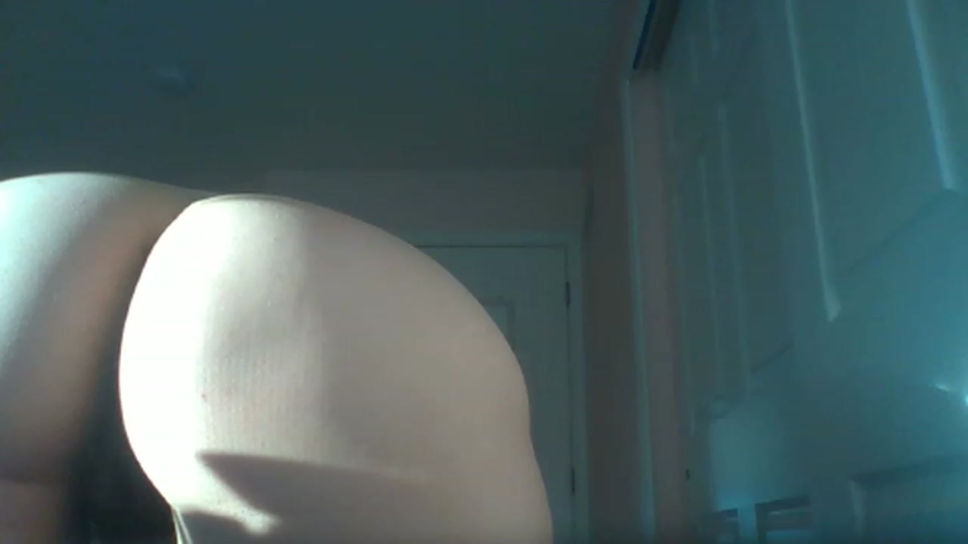 Gallery image thumbnail from StaceyFox's myfreecams stream on, 11/26/2022, 20:53 image 18 of 20