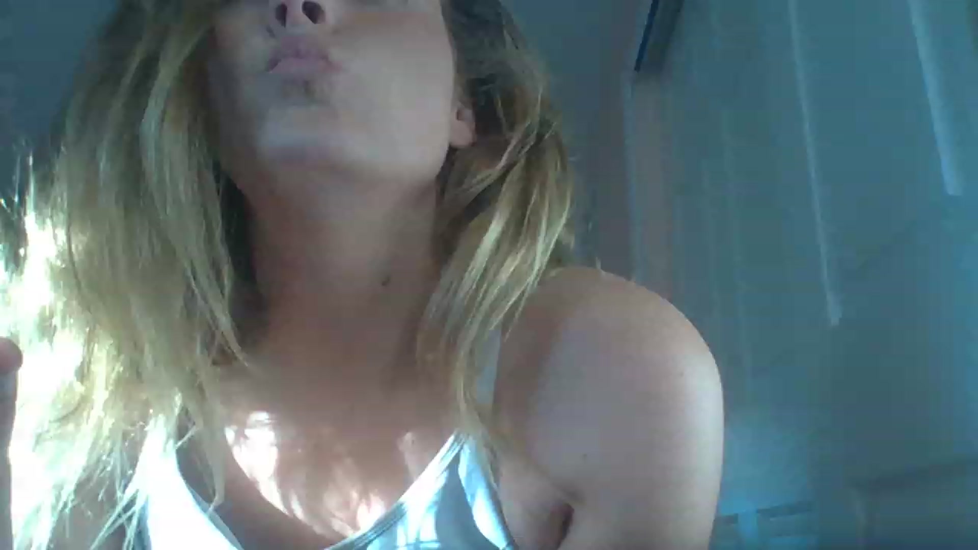 Gallery image thumbnail from StaceyFox's myfreecams stream on, 11/26/2022, 20:53 image 5 of 20