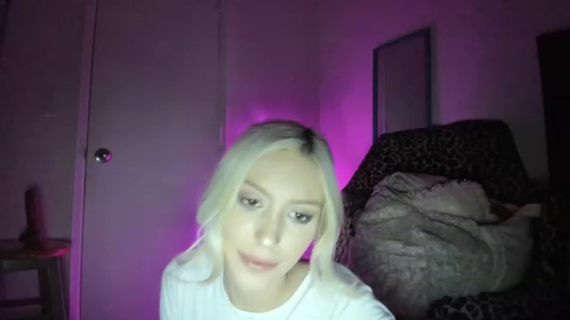 Gallery image thumbnail from StacieNaughty's myfreecams stream on, 11/18/2022, 06:05 image 19 of 20