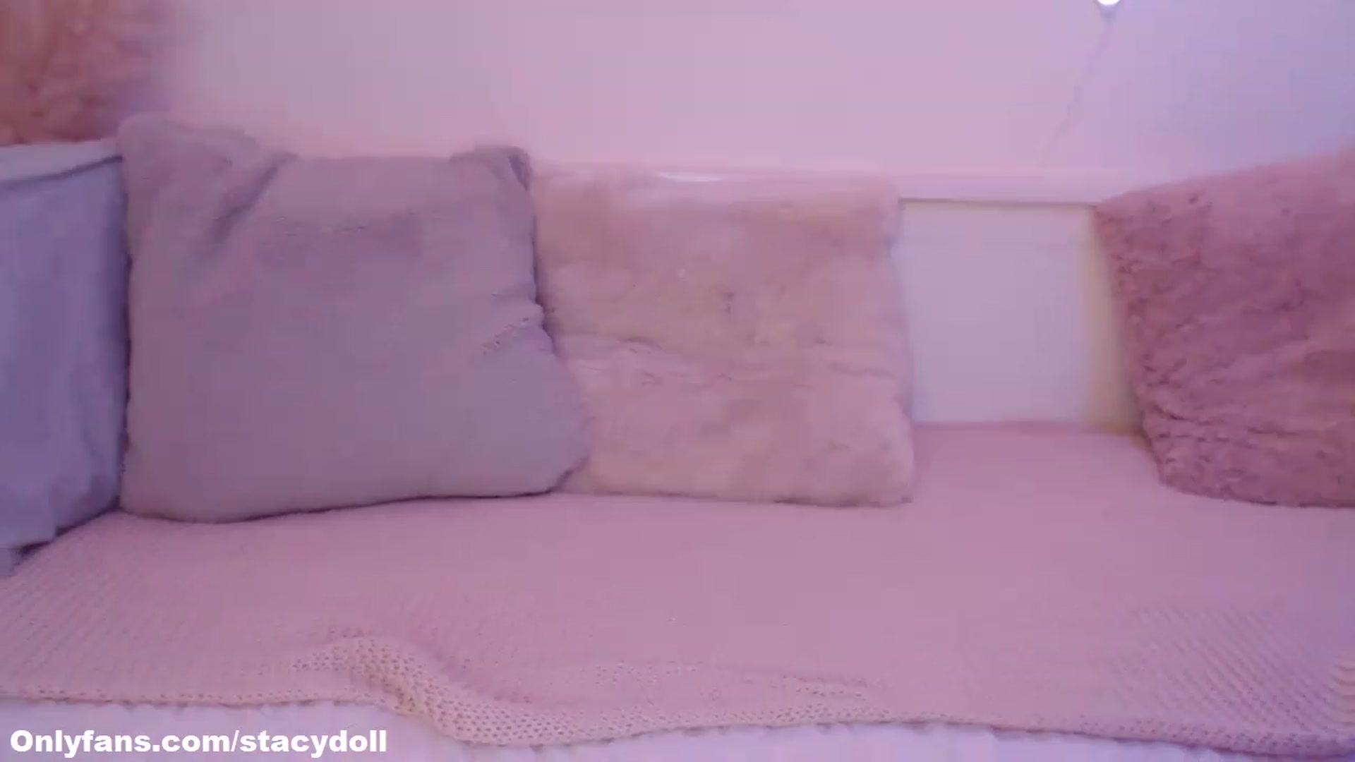 Gallery image thumbnail from StacyDoll's myfreecams stream on, 11/17/2022, 02:33 image 5 of 20
