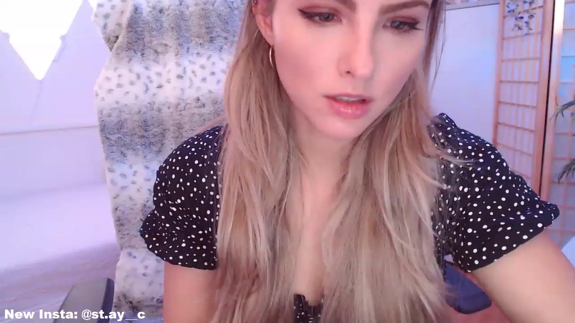 Gallery image thumbnail from StacyDoll's myfreecams stream on, 02/07/2023, 03:06 image 11 of 20